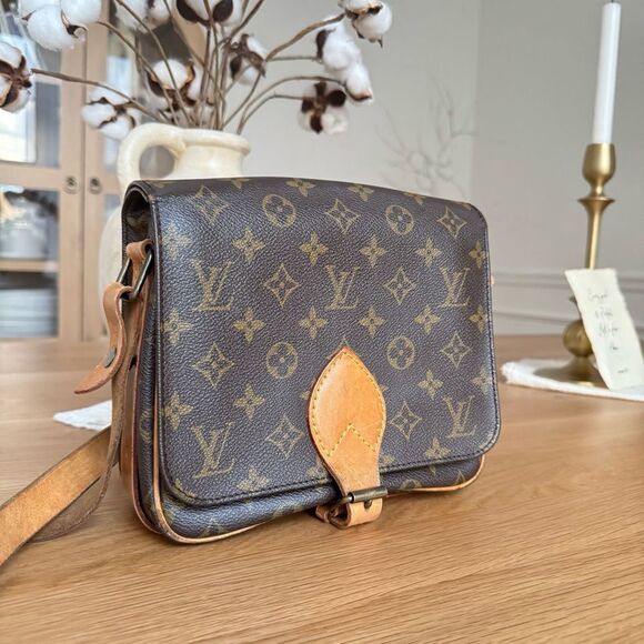 ✅AUTH✅LOUIS VUITTON CARTOUCHIERE MM - Picture 3 of 14